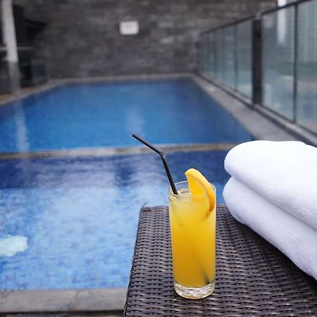 Liberta Hotel Kemang Giacarta Esterno foto