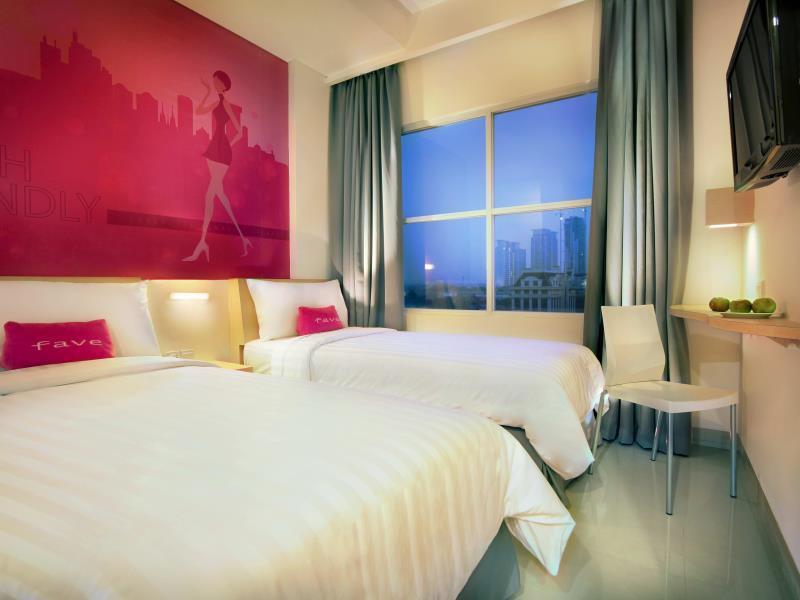 Liberta Hotel Kemang Giacarta Esterno foto