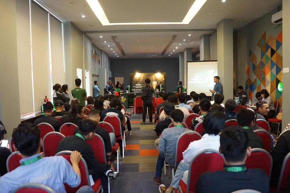 Liberta Hotel Kemang Giacarta Esterno foto