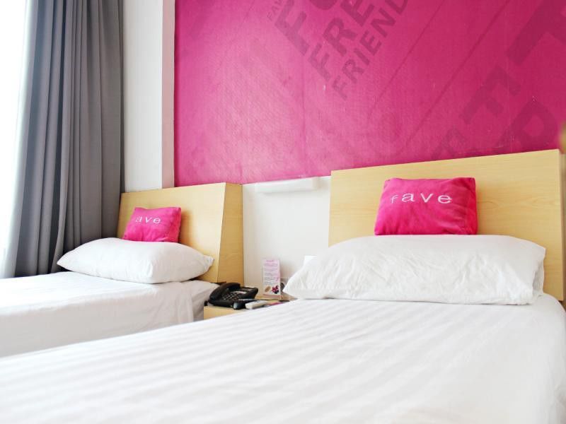 Liberta Hotel Kemang Giacarta Esterno foto