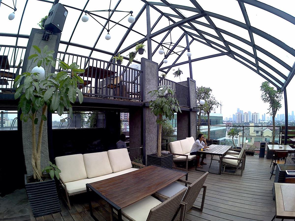 Liberta Hotel Kemang Giacarta Esterno foto