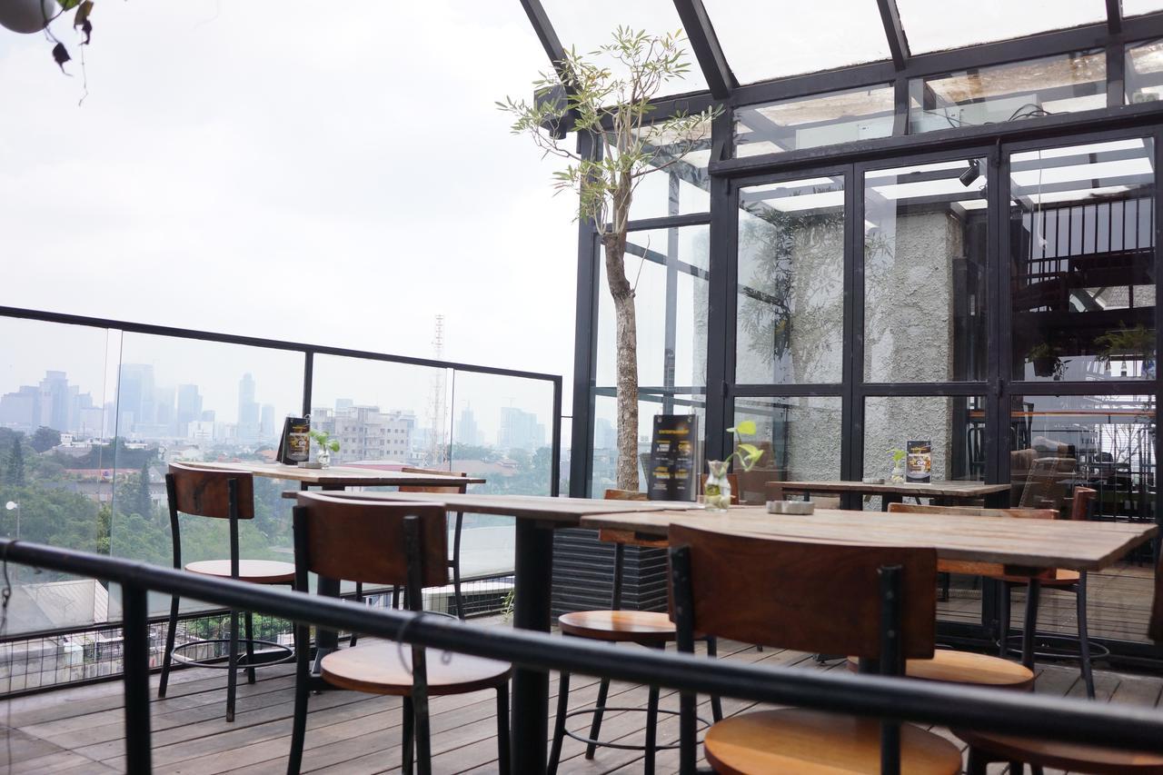 Liberta Hotel Kemang Giacarta Esterno foto