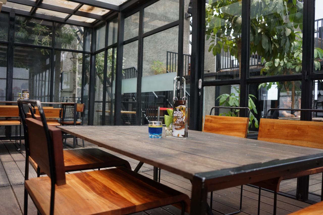 Liberta Hotel Kemang Giacarta Esterno foto
