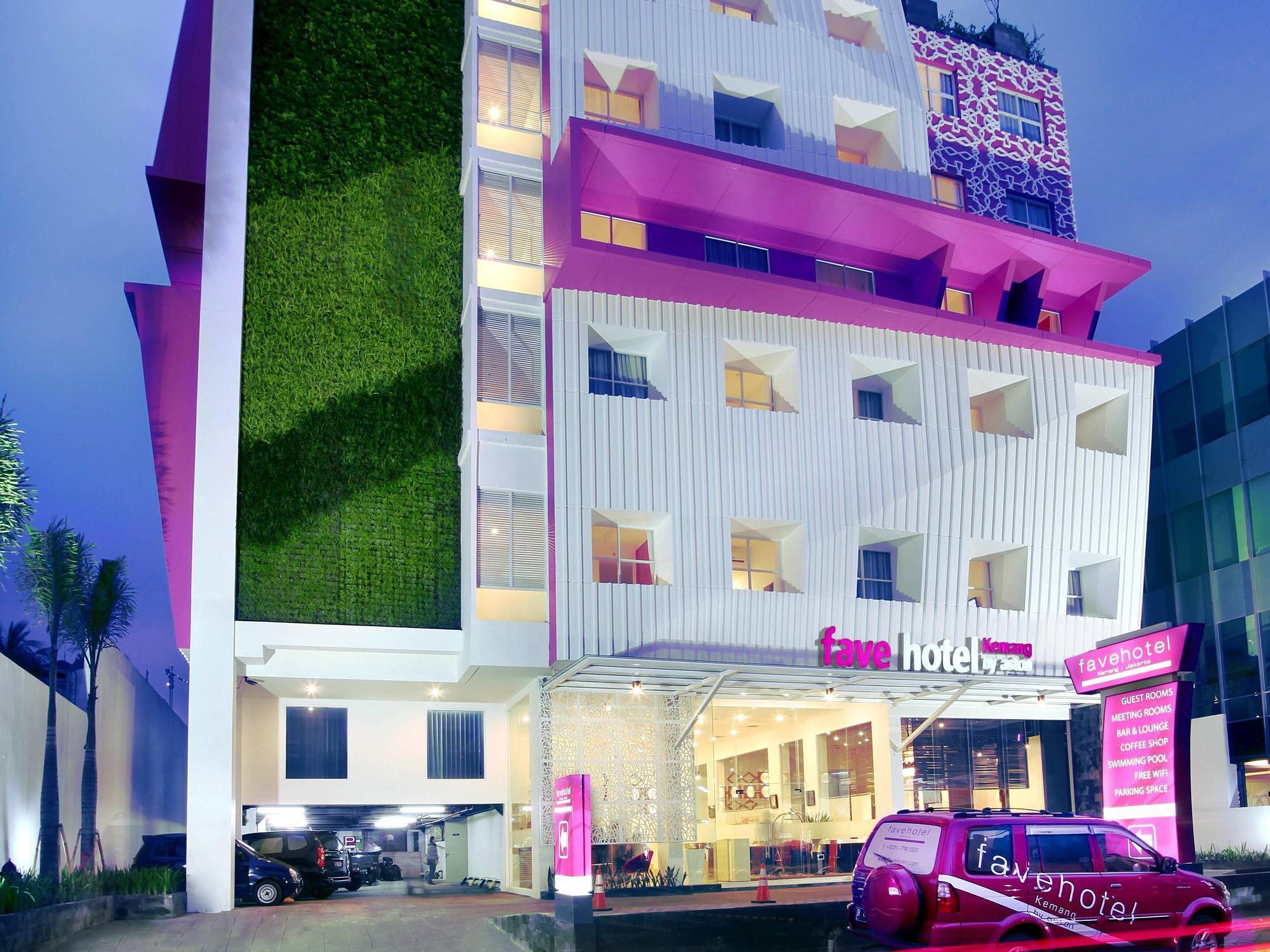 Liberta Hotel Kemang Giacarta Esterno foto